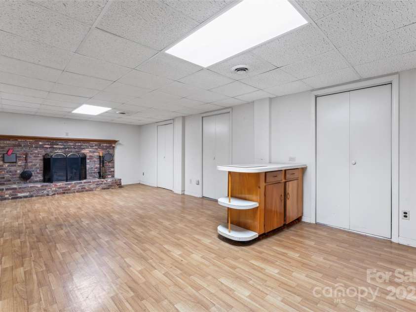 107 17th Street, Salisbury, NC 28144.  MLS# CAR4333959, YatesRealty ID 2297. Basement rec/family room