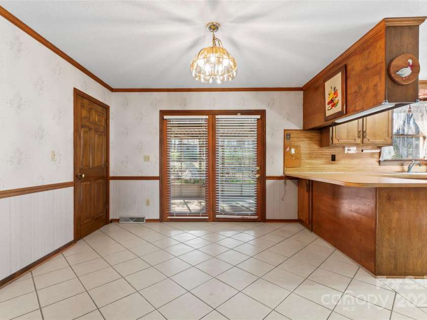 107 17th Street, Salisbury, NC 28144.  MLS# CAR4333959, YatesRealty ID 2297. Dining Area