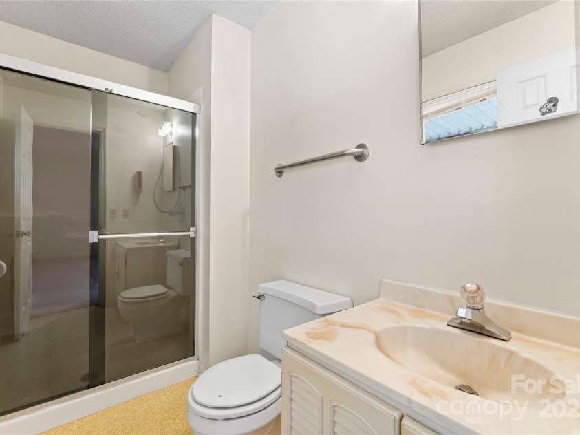 107 17th Street, Salisbury, NC 28144.  MLS# CAR4333959, YatesRealty ID 2297. Primary Bath