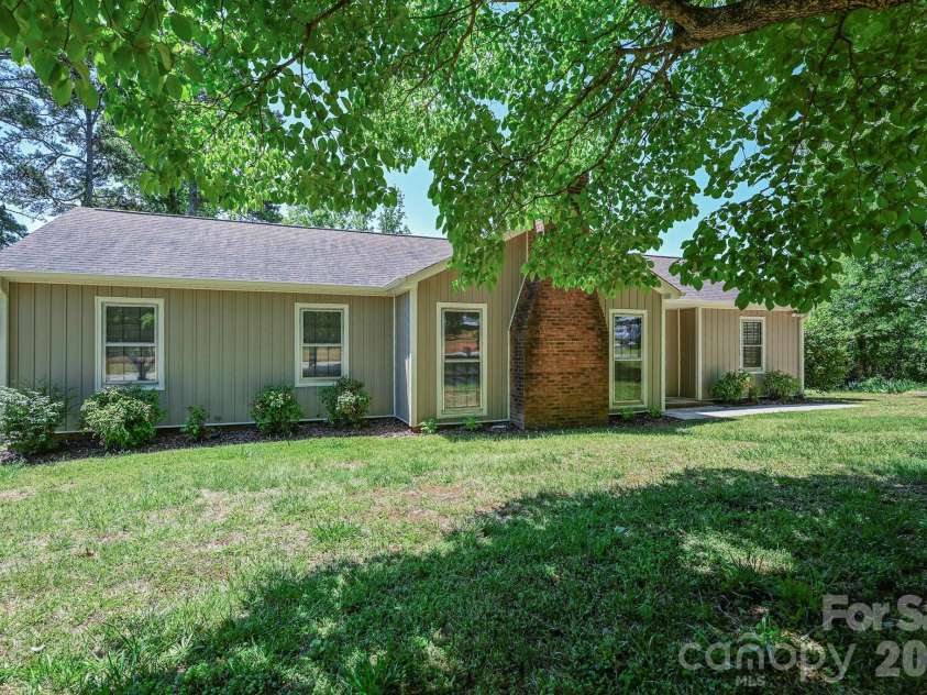 2209 Waverly Drive, Monroe, NC 28112.  MLS# CAR4336873, YatesRealty ID 2297. 