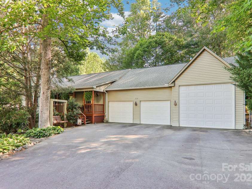 123 Brandymill Loop, Etowah, NC 28729.  MLS# CAR4264778, YatesRealty ID 22971. 