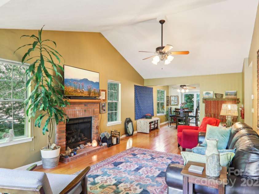 123 Brandymill Loop, Etowah, NC 28729.  MLS# CAR4264778, YatesRealty ID 22971. 
