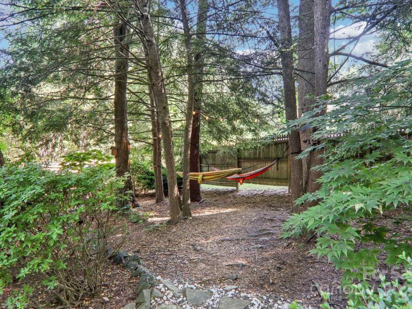 123 Brandymill Loop, Etowah, NC 28729.  MLS# CAR4264778, YatesRealty ID 22971. 