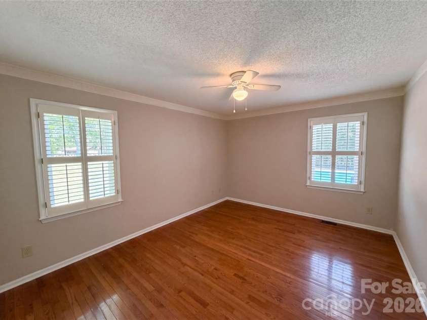 8400 Chestnut Oak Court, Harrisburg, NC 28075.  MLS# CAR4381880, YatesRealty ID 22971. 