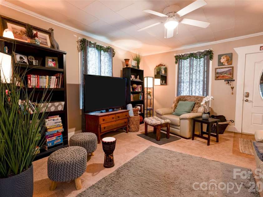 223 Waco Road, Kings Mountain, NC 28086.  MLS# CAR4376565, YatesRealty ID 22972. 