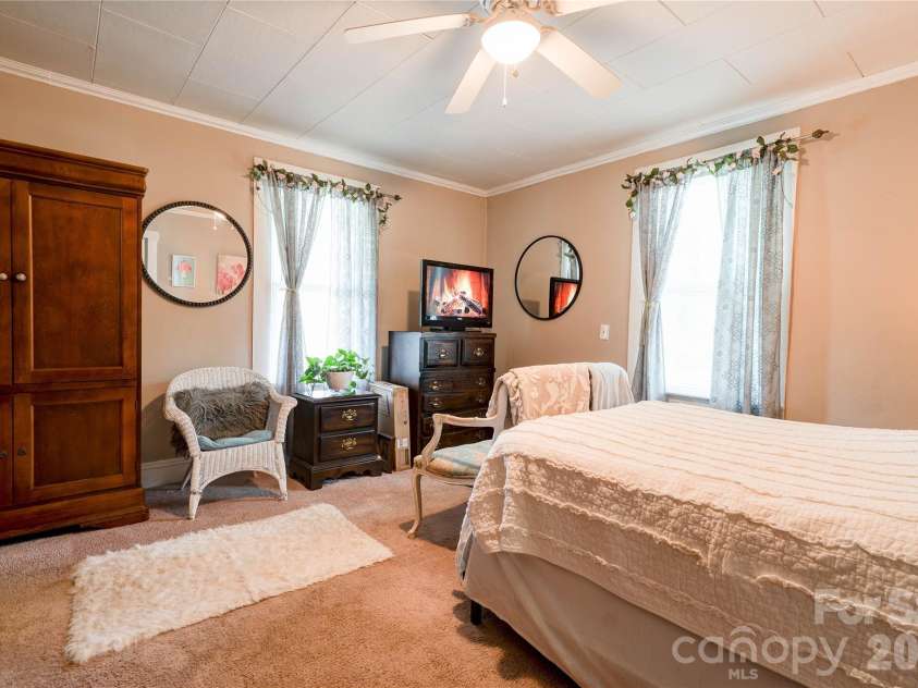 223 Waco Road, Kings Mountain, NC 28086.  MLS# CAR4376565, YatesRealty ID 22972. 