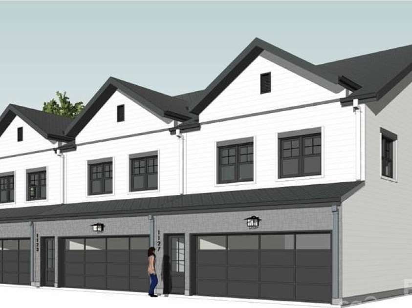 9121 Hutchinson Lane, Charlotte, NC 28216.  MLS# CAR4276517, YatesRealty ID 22972. 