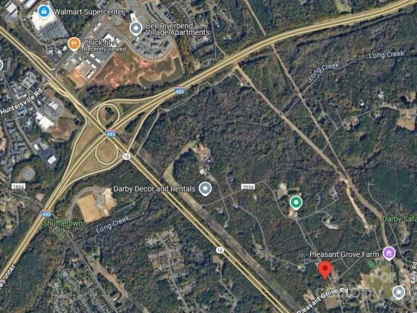 9121 Hutchinson Lane, Charlotte, NC 28216.  MLS# CAR4276517, YatesRealty ID 22972. 
