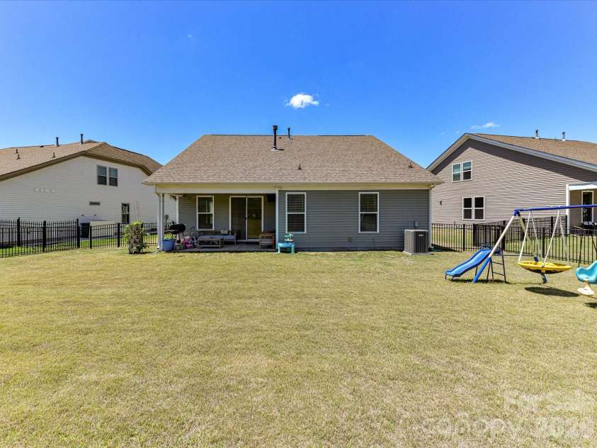 4322 Hunton Spring Lane, Concord, NC 28027.  MLS# CAR4377152, YatesRealty ID 22973. 
