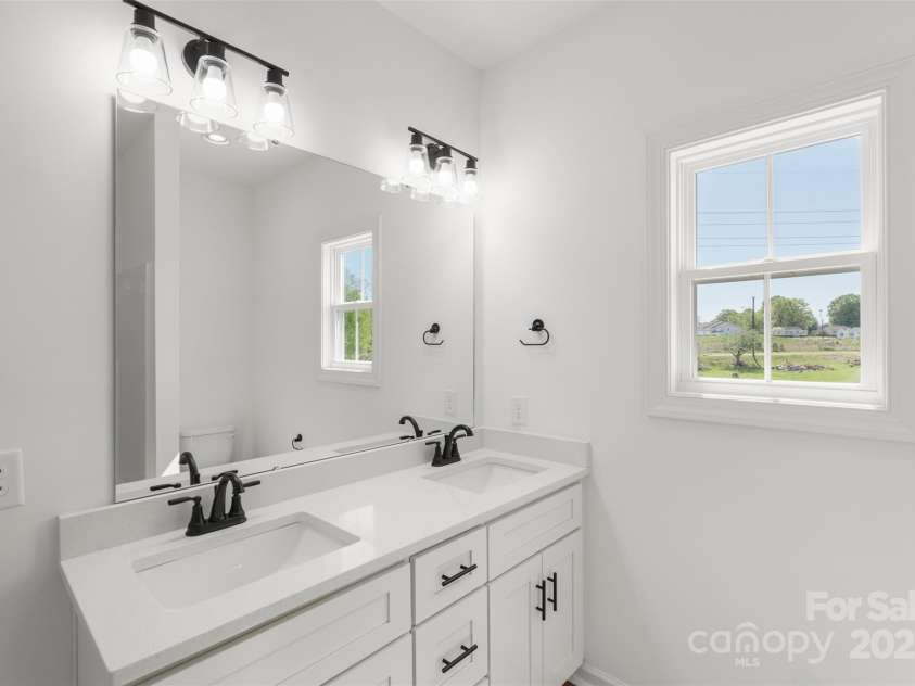 5840 Pittmon Lane, Kannapolis, NC 28081.  MLS# CAR4186930, YatesRealty ID 22973. 