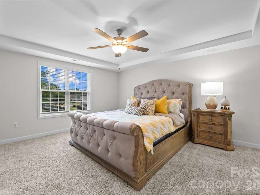 1116 Mayfern Drive, Hope Mills, NC 28348.  MLS# CAR4368391, YatesRealty ID 22974. Primary Room