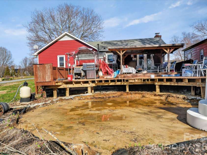 3205 Basilwood Circle, Monroe, NC 28110.  MLS# CAR4378087, YatesRealty ID 22976. 