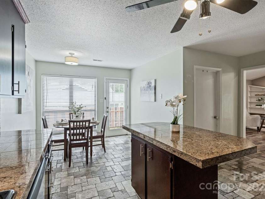 11619 Rimrock Canyon Drive, Charlotte, NC 28226.  MLS# CAR4259033, YatesRealty ID 22977. 