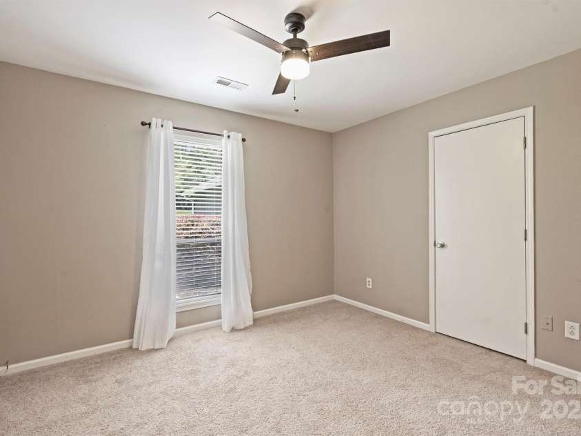 11619 Rimrock Canyon Drive, Charlotte, NC 28226.  MLS# CAR4259033, YatesRealty ID 22977. BR 2