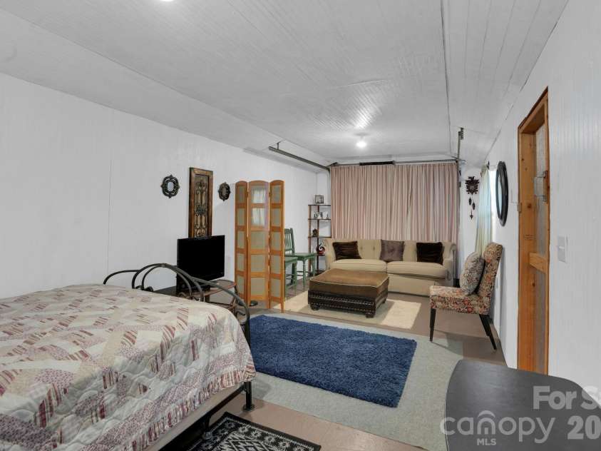 43 Mandalay Place, Concord, NC 28027.  MLS# CAR4361488, YatesRealty ID 22977. OB- Interior