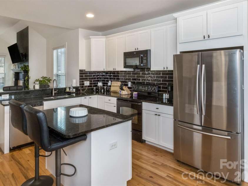 84 Rose Creek Road, Leicester, NC 28748.  MLS# CAR4377582, YatesRealty ID 22978. Kitchen