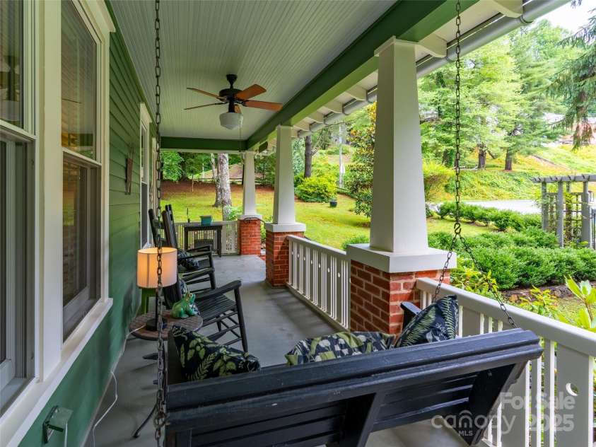 18 Hill Street, Saluda, NC 28773.  MLS# CAR4271722, YatesRealty ID 22979. A great spot for a visit with friends and neighbors.