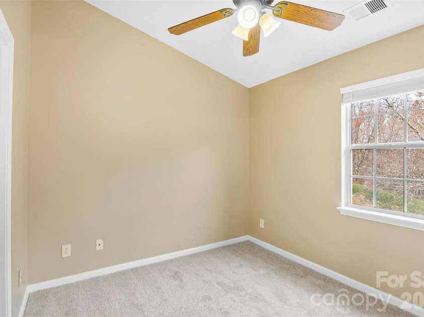 3105 Summercroft Lane, Charlotte, NC 28269.  MLS# CAR4350537, YatesRealty ID 22979. Secondary Bedroom