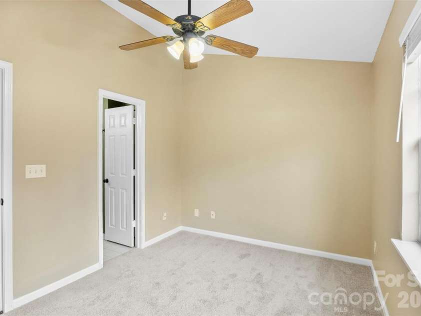 3105 Summercroft Lane, Charlotte, NC 28269.  MLS# CAR4350537, YatesRealty ID 22979. Secondary Bedroom