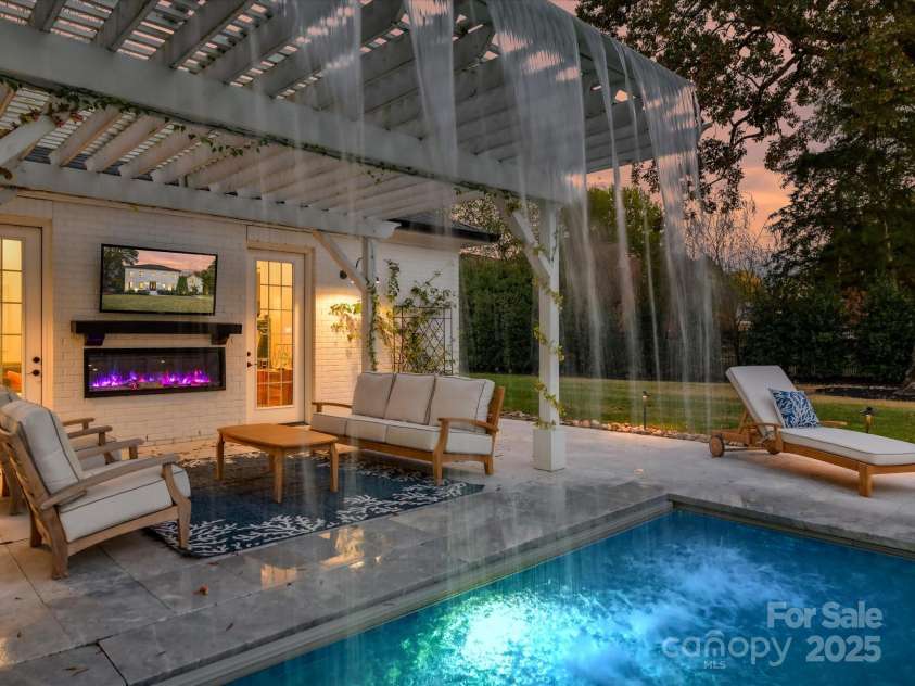 10840 Bay Hill Club Drive, Charlotte, NC 28277.  MLS# CAR4315497, YatesRealty ID 2298. 