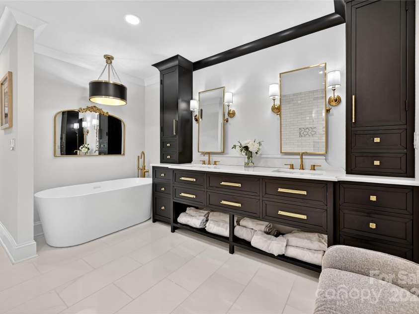 10840 Bay Hill Club Drive, Charlotte, NC 28277.  MLS# CAR4315497, YatesRealty ID 2298. 