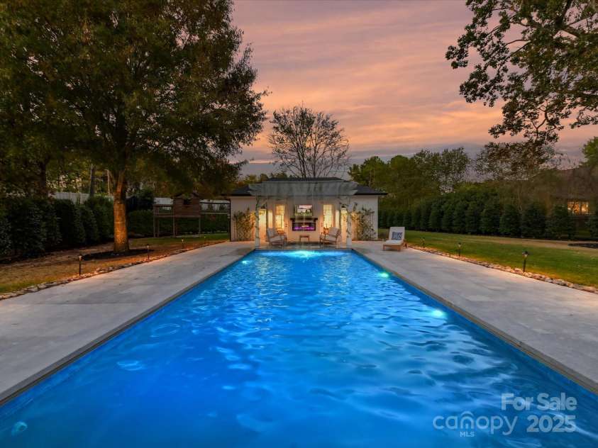 10840 Bay Hill Club Drive, Charlotte, NC 28277.  MLS# CAR4315497, YatesRealty ID 2298. 