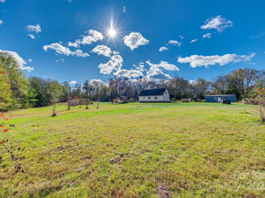 2331 Gill Jordan Road, Chester, SC 29706.  MLS# CAR4234110, YatesRealty ID 2298. 