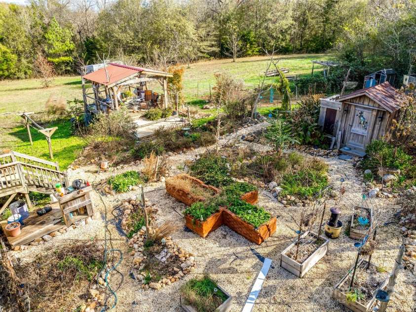 2331 Gill Jordan Road, Chester, SC 29706.  MLS# CAR4234110, YatesRealty ID 2298. 