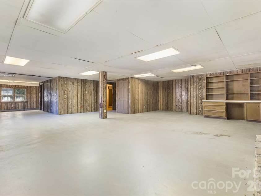 475 Baymount Drive, Statesville, NC 28625.  MLS# CAR4429382, YatesRealty ID 2298. 