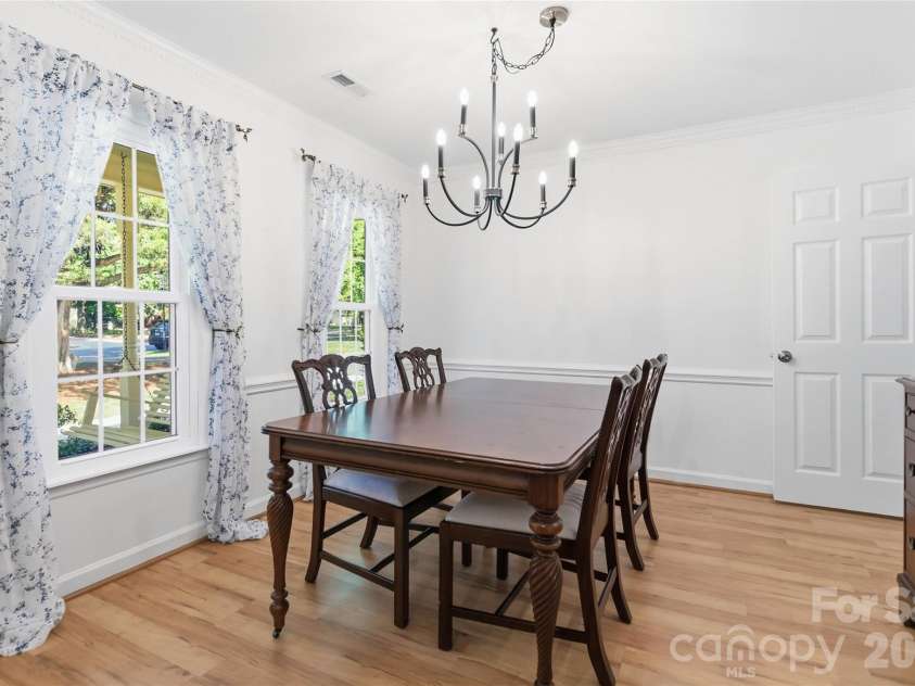 4710 Benridge Lane, Charlotte, NC 28226.  MLS# CAR4379660, YatesRealty ID 22980. 