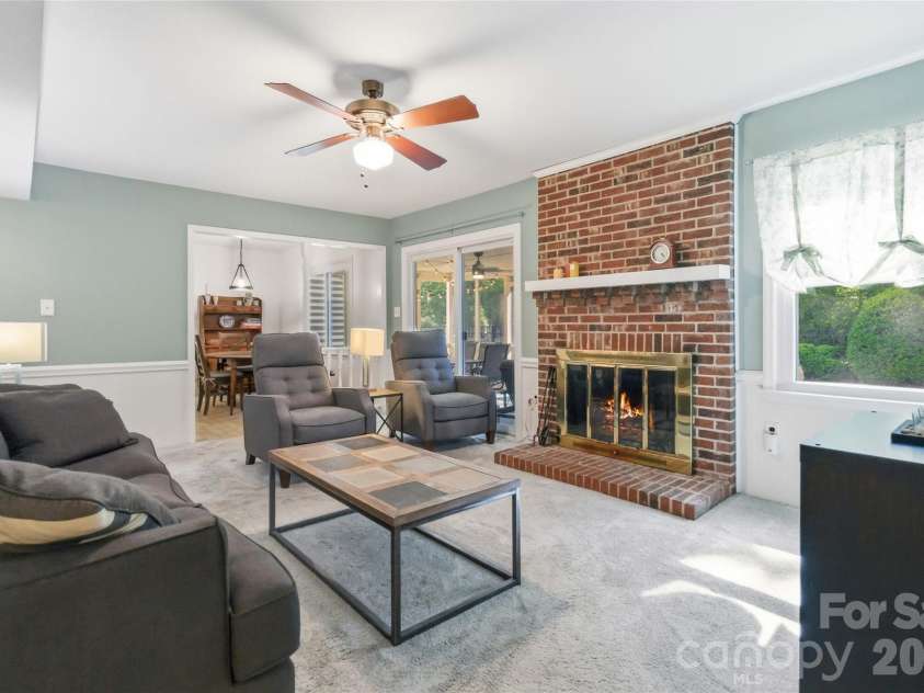 4710 Benridge Lane, Charlotte, NC 28226.  MLS# CAR4379660, YatesRealty ID 22980. 