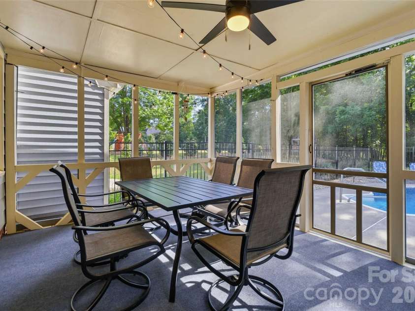 4710 Benridge Lane, Charlotte, NC 28226.  MLS# CAR4379660, YatesRealty ID 22980. 
