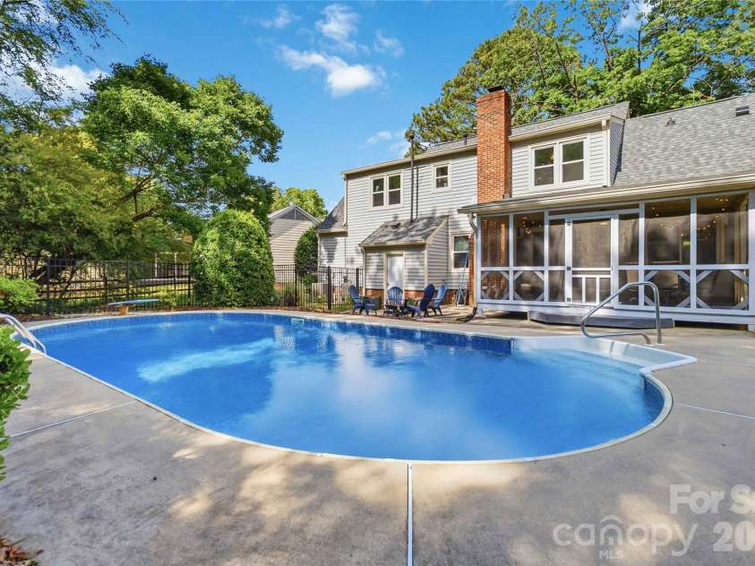 4710 Benridge Lane, Charlotte, NC 28226.  MLS# CAR4379660, YatesRealty ID 22980. 