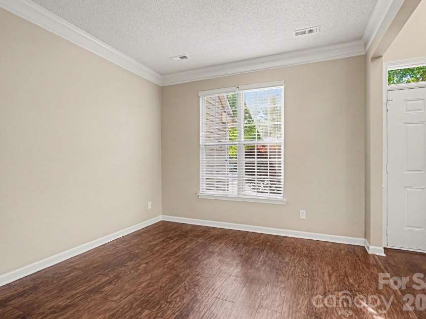 6817 Reedy Creek Road, Charlotte, NC 28215.  MLS# CAR4372602, YatesRealty ID 22981. 