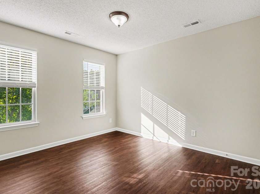 6817 Reedy Creek Road, Charlotte, NC 28215.  MLS# CAR4372602, YatesRealty ID 22981. 