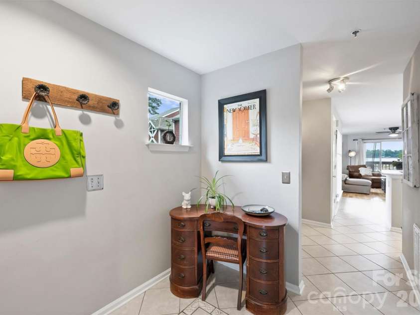 702 Southwest Drive, Davidson, NC 28036.  MLS# CAR4378717, YatesRealty ID 22982. 