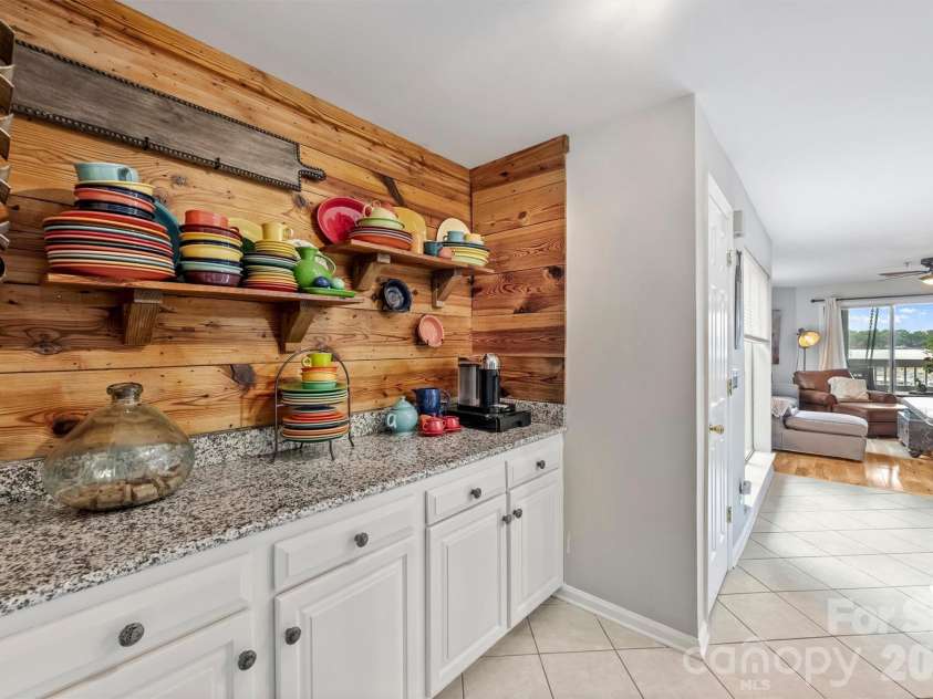 702 Southwest Drive, Davidson, NC 28036.  MLS# CAR4378717, YatesRealty ID 22982. 
