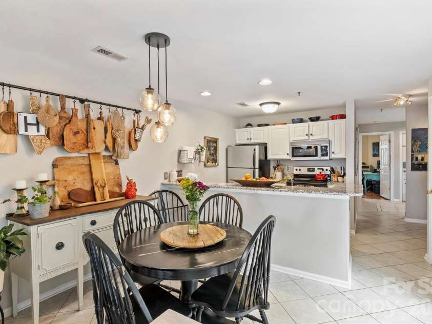 702 Southwest Drive, Davidson, NC 28036.  MLS# CAR4378717, YatesRealty ID 22982. 