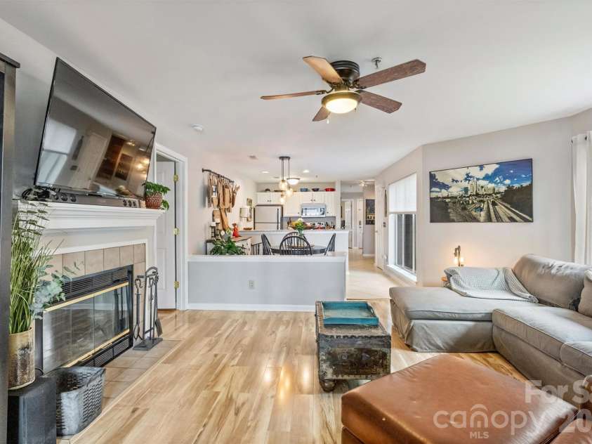 702 Southwest Drive, Davidson, NC 28036.  MLS# CAR4378717, YatesRealty ID 22982. 