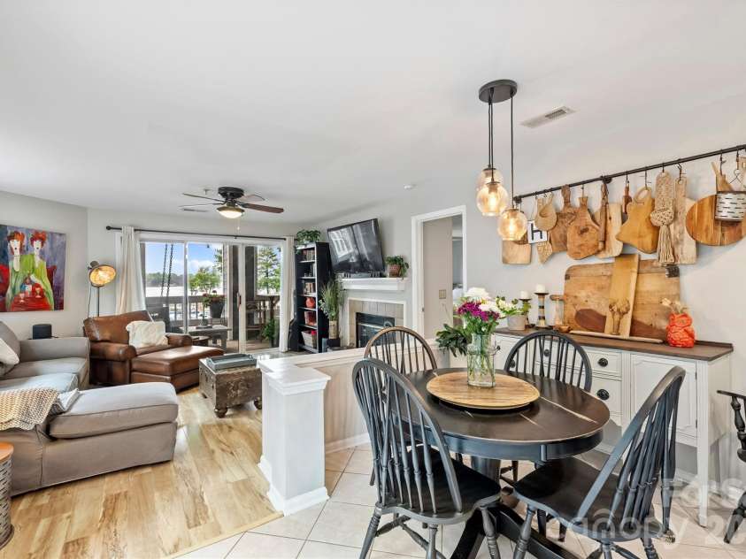 702 Southwest Drive, Davidson, NC 28036.  MLS# CAR4378717, YatesRealty ID 22982. 