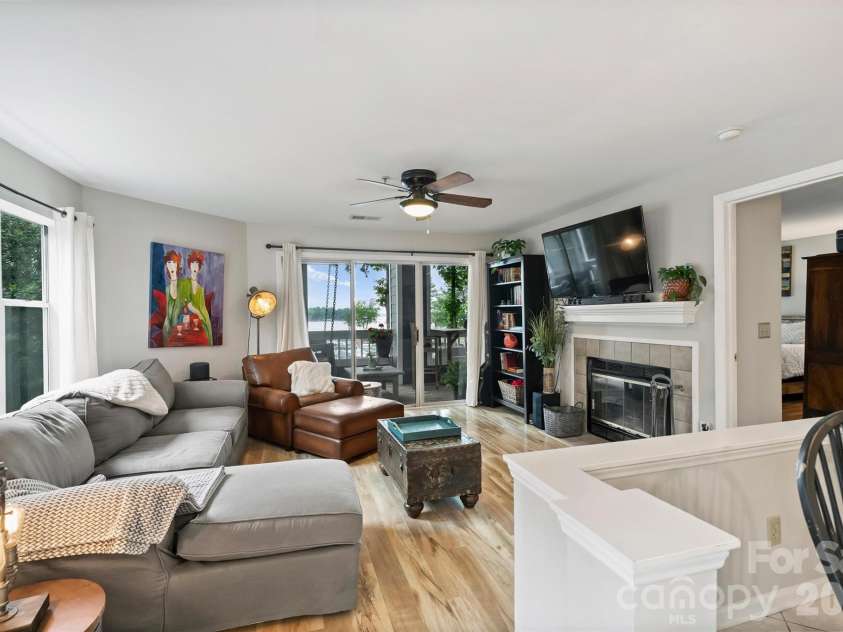 702 Southwest Drive, Davidson, NC 28036.  MLS# CAR4378717, YatesRealty ID 22982. 