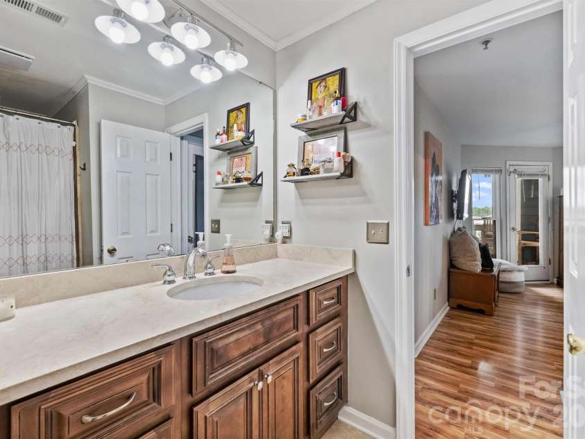 702 Southwest Drive, Davidson, NC 28036.  MLS# CAR4378717, YatesRealty ID 22982. 