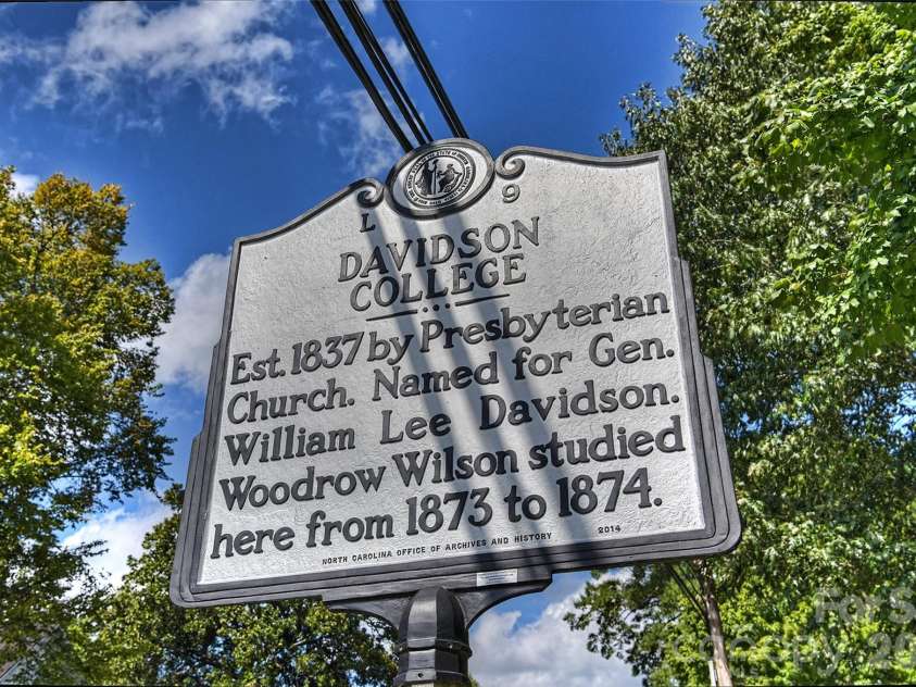 702 Southwest Drive, Davidson, NC 28036.  MLS# CAR4378717, YatesRealty ID 22982. Davidson College