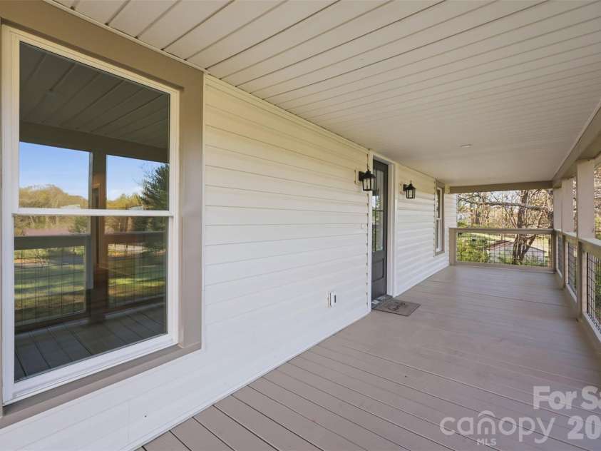 600 Linneys Mountain Road, Taylorsville, NC 28681.  MLS# CAR4363064, YatesRealty ID 22983. 