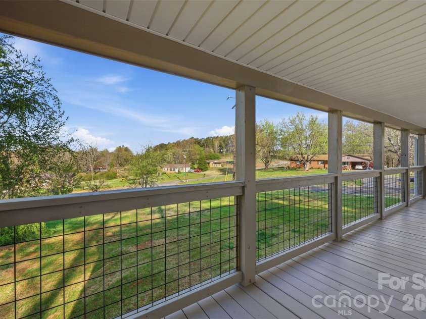600 Linneys Mountain Road, Taylorsville, NC 28681.  MLS# CAR4363064, YatesRealty ID 22983. 