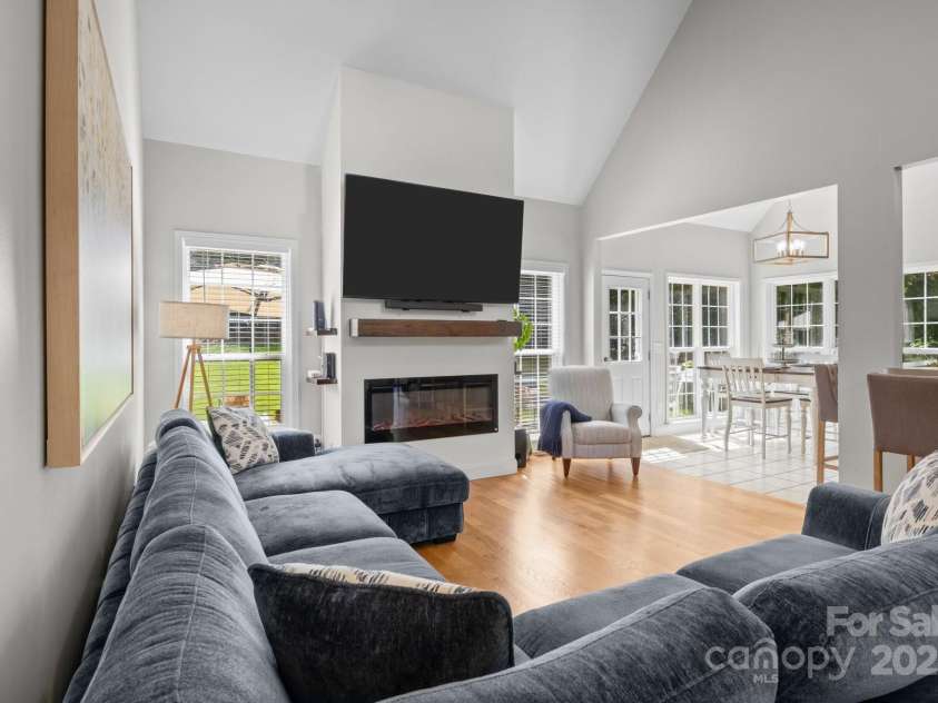 2019 Lynmore Drive, Sherrills Ford, NC 28673.  MLS# CAR4271596, YatesRealty ID 22984. 