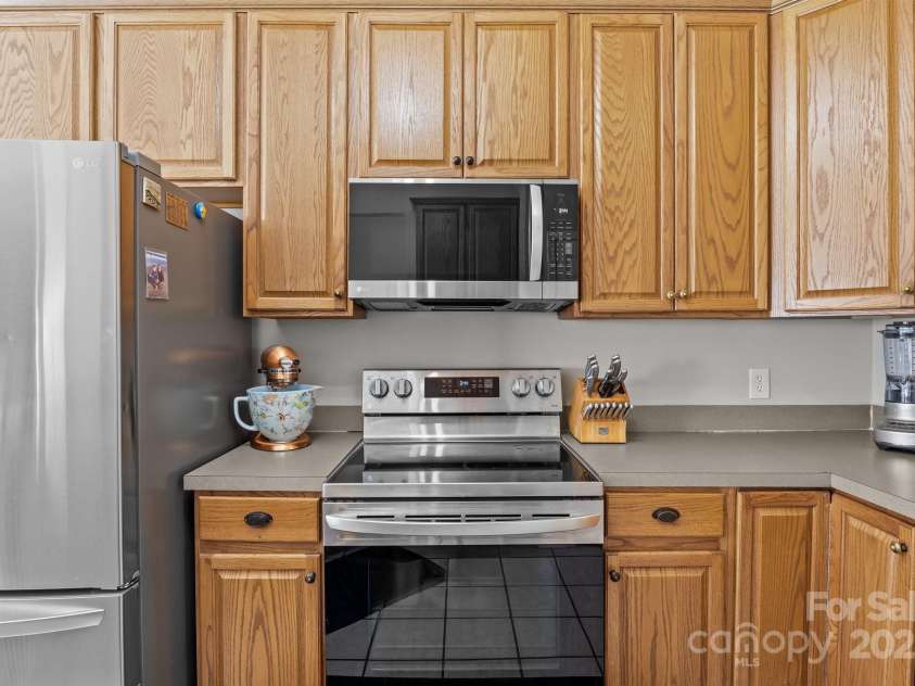 2019 Lynmore Drive, Sherrills Ford, NC 28673.  MLS# CAR4271596, YatesRealty ID 22984. 