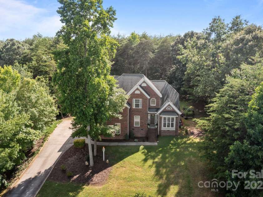 2019 Lynmore Drive, Sherrills Ford, NC 28673.  MLS# CAR4271596, YatesRealty ID 22984. 