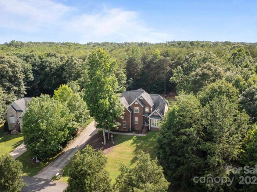 2019 Lynmore Drive, Sherrills Ford, NC 28673.  MLS# CAR4271596, YatesRealty ID 22984. 