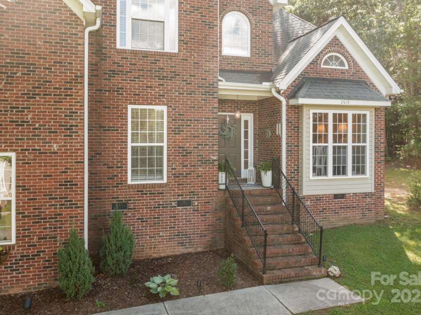 2019 Lynmore Drive, Sherrills Ford, NC 28673.  MLS# CAR4271596, YatesRealty ID 22984. 